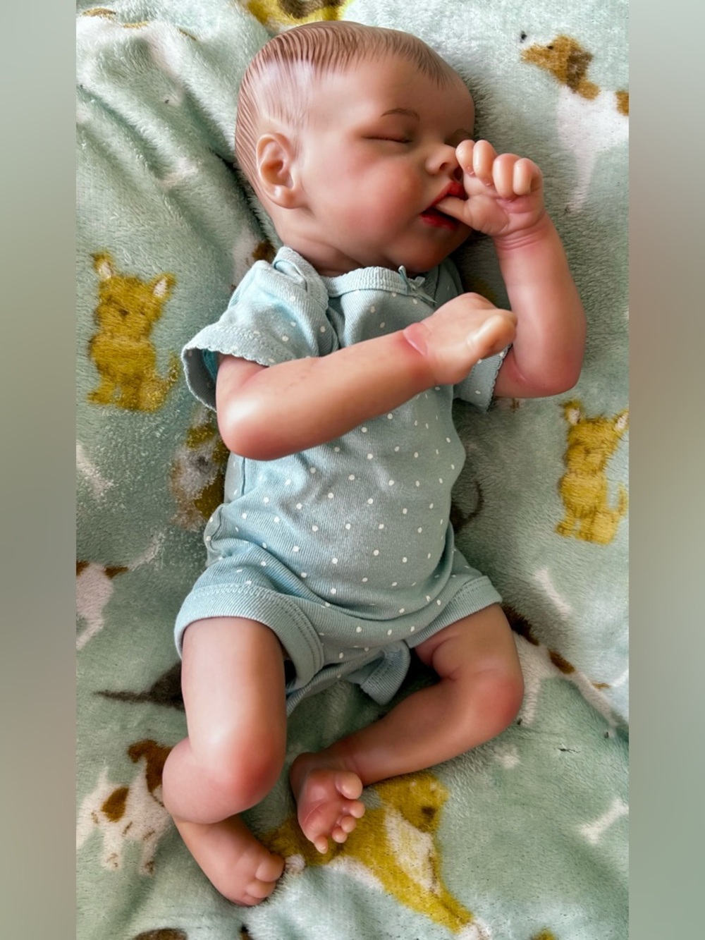 Reborn 17 inch Thumb Sucking 1LB 14OZ Newborn Eye Lash Fingernail Toenail Detail